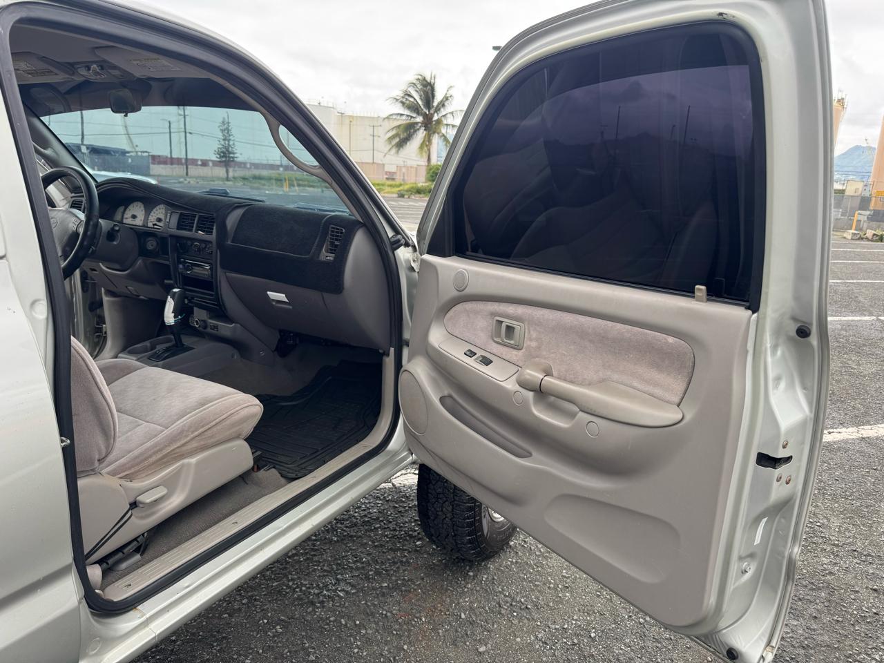 Toyota Tacoma PreRunner Double Cab V6 2WD 2002