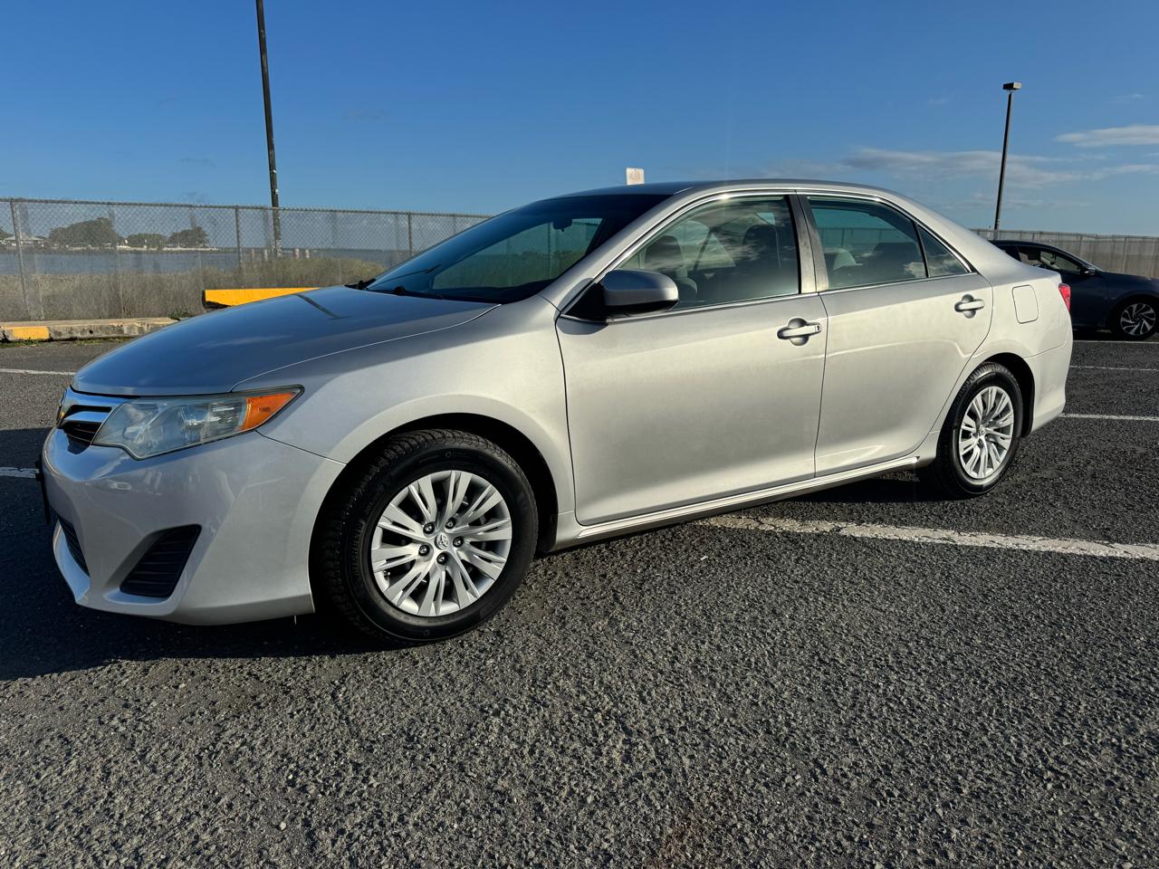 Toyota Camry LE 4D Sedan 2014