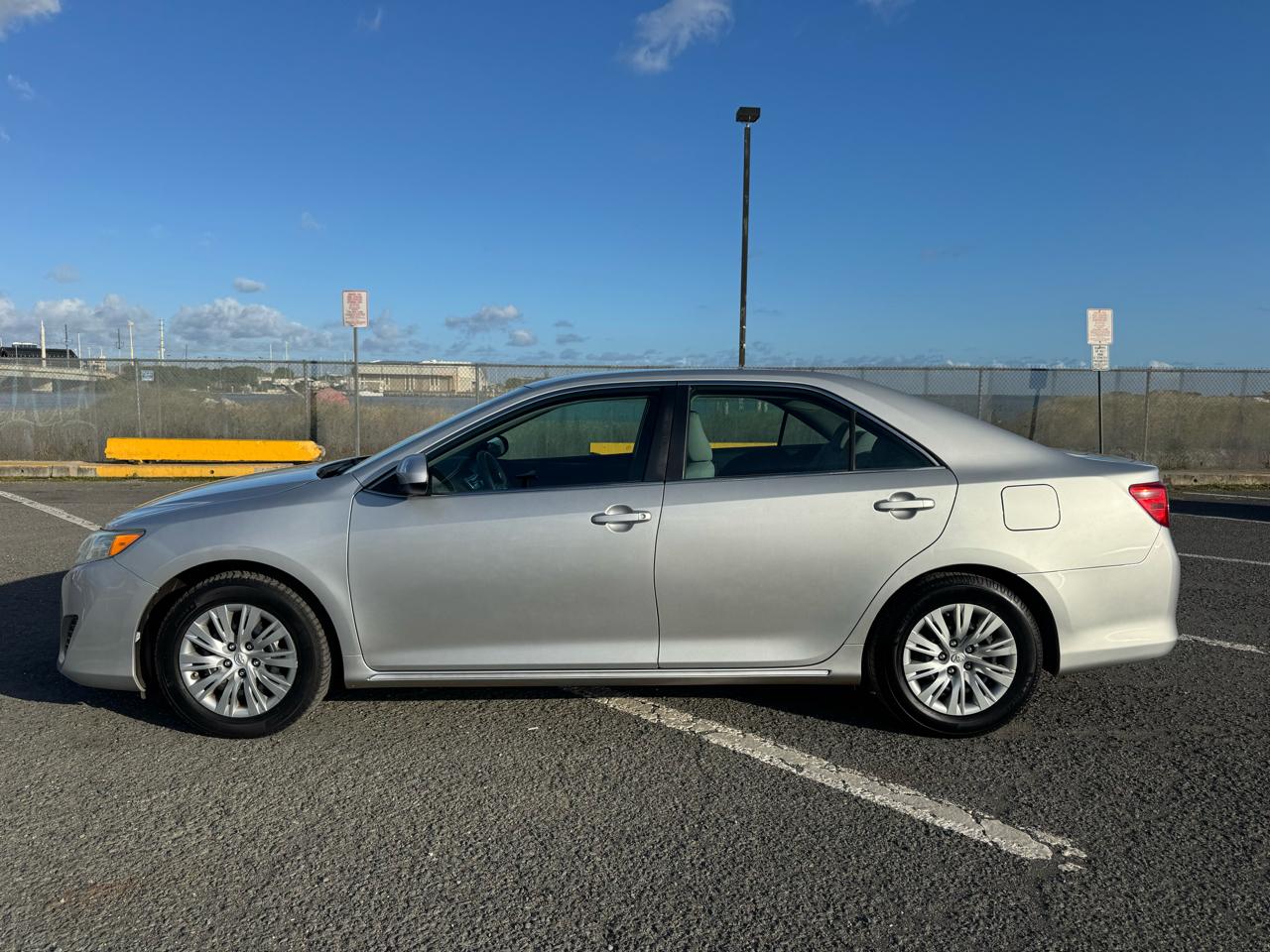 Toyota Camry LE 4D Sedan 2014