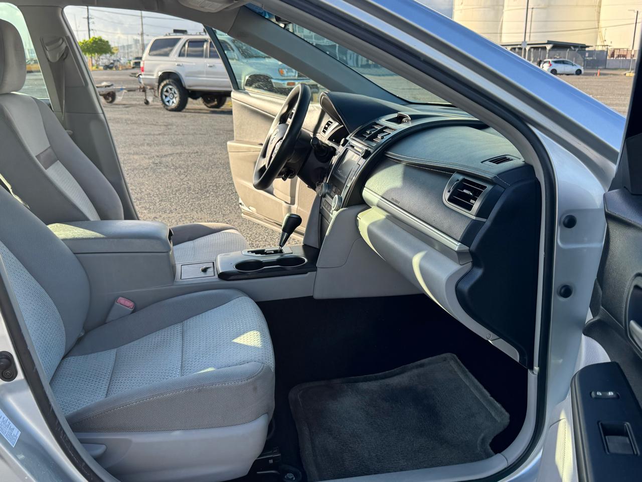 Toyota Camry LE 4D Sedan 2014
