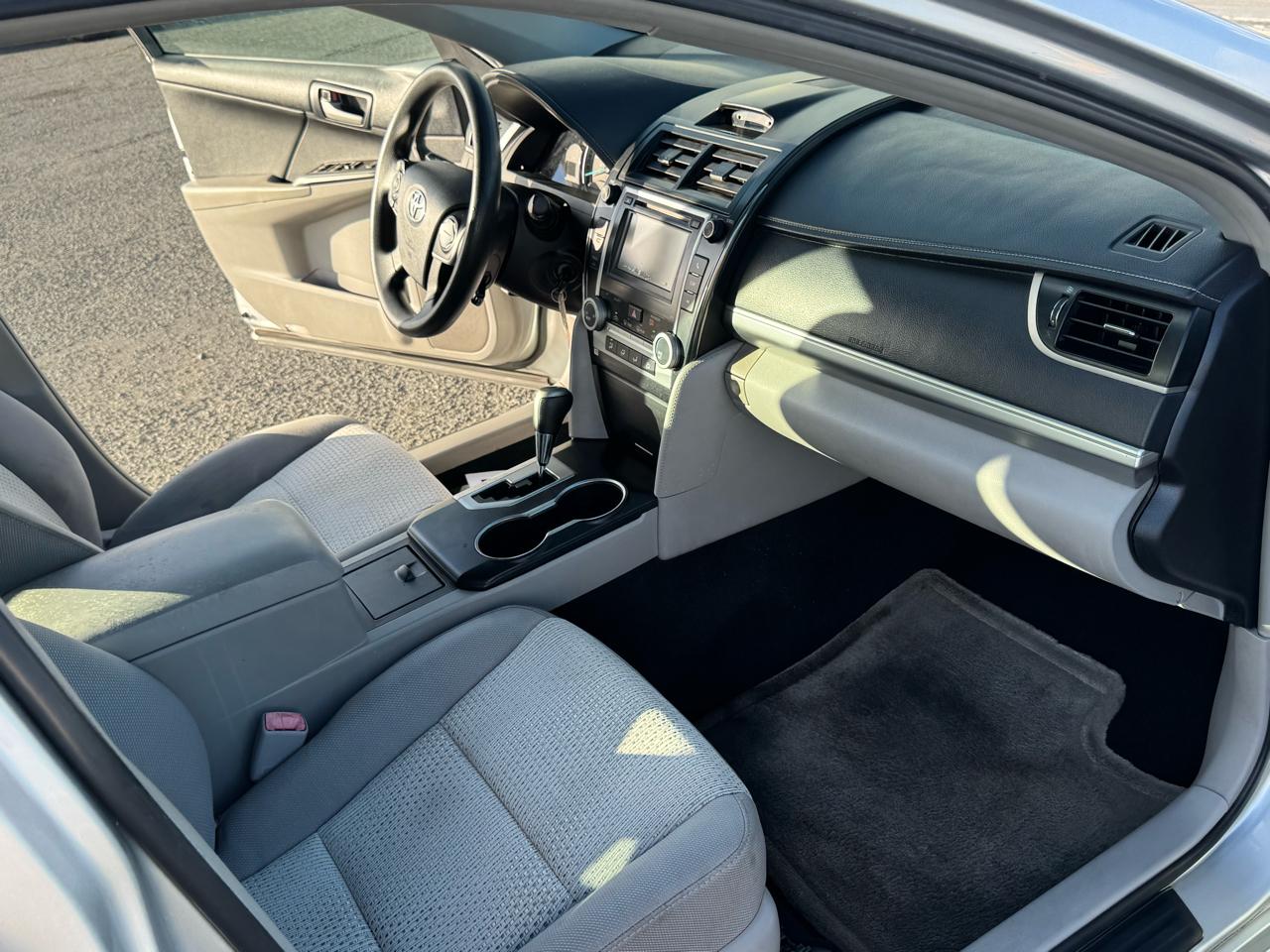 Toyota Camry LE 4D Sedan 2014