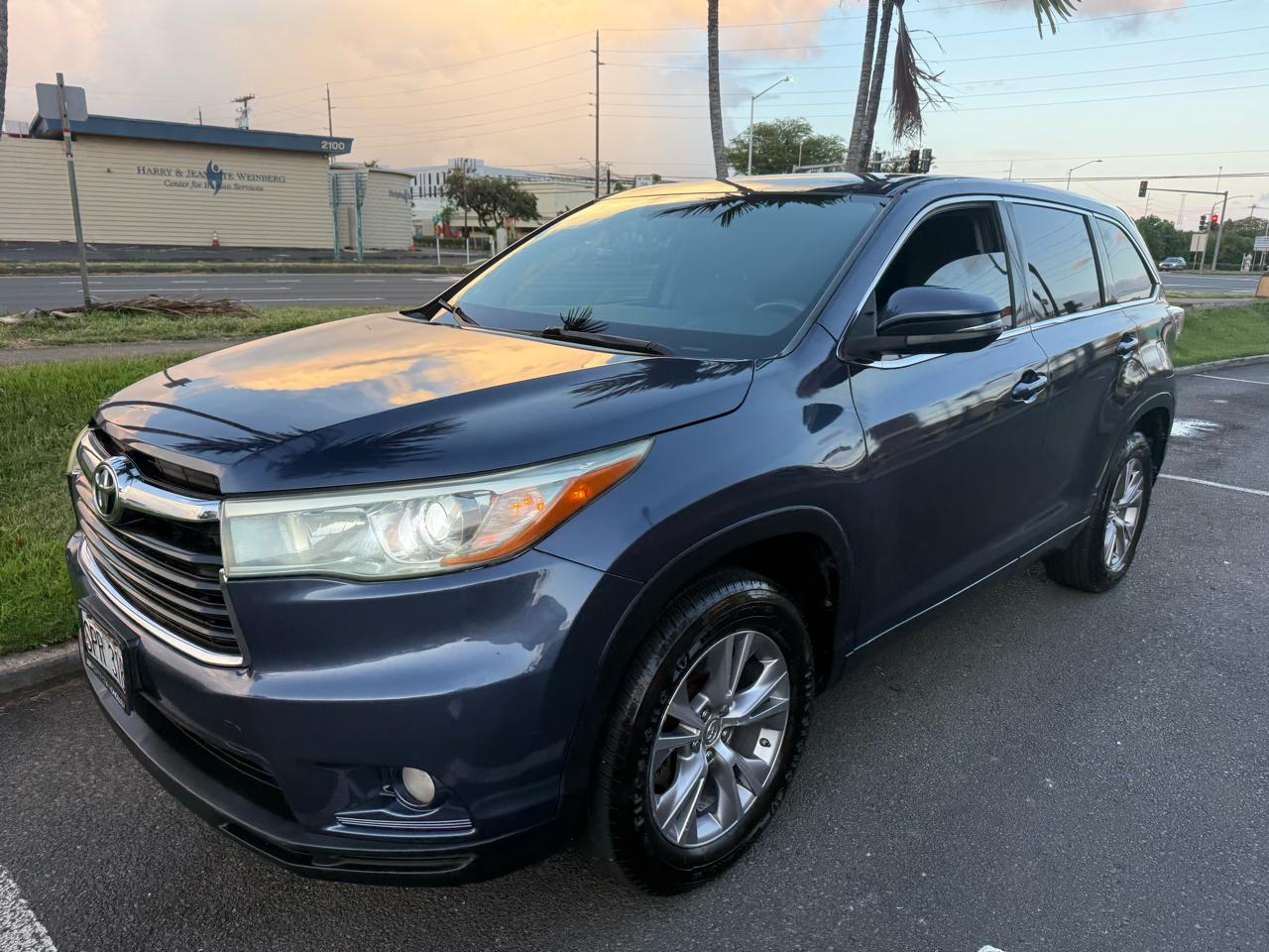 Toyota Highlander LE FWD V6 2015