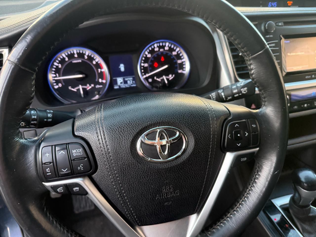 Toyota Highlander LE FWD V6 2015