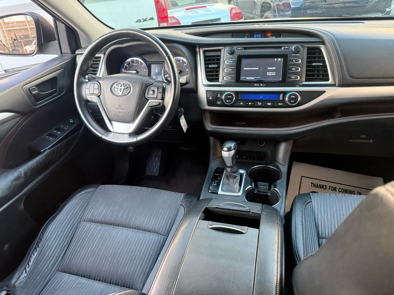 Toyota Highlander LE FWD V6 2015