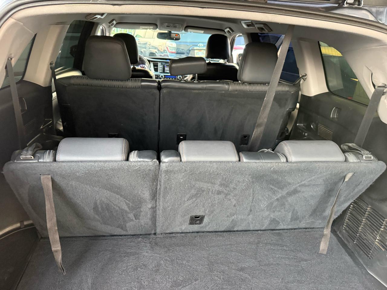 Toyota Highlander LE FWD V6 2015