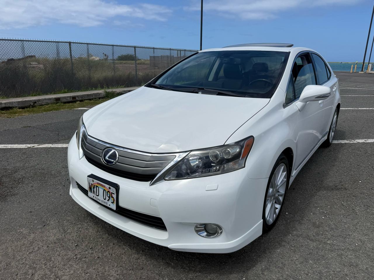 Lexus HS 250h Sedan 2010
