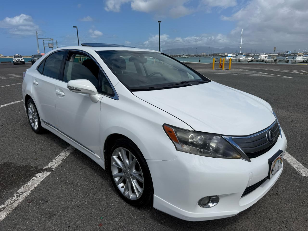Lexus HS 250h Sedan 2010