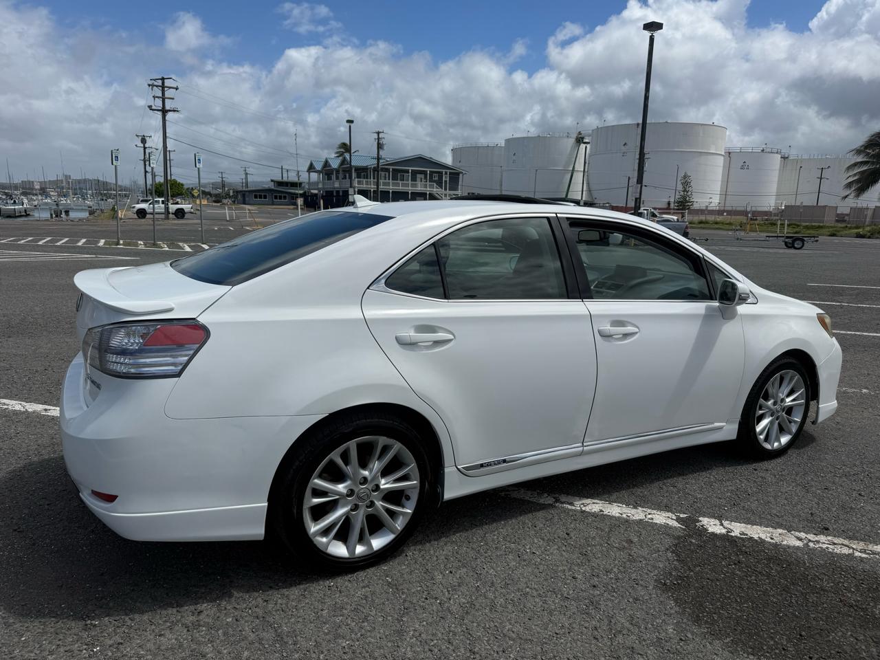 Lexus HS 250h Sedan 2010