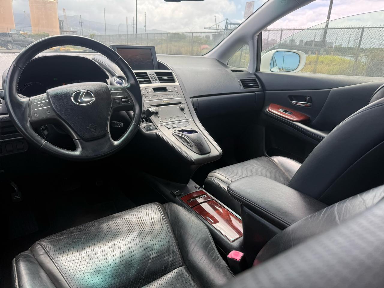Lexus HS 250h Sedan 2010