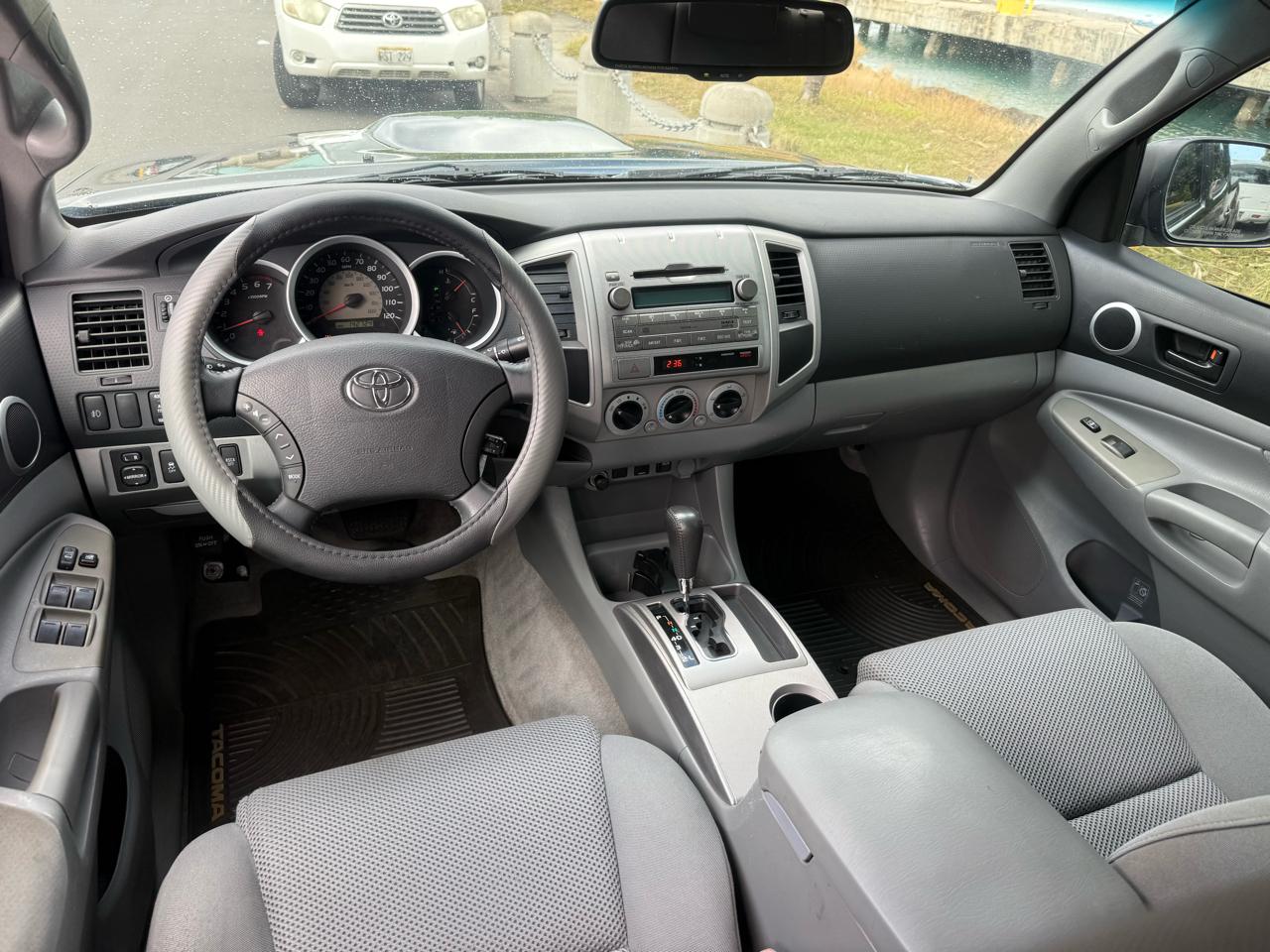 Toyota Tacoma PreRunner Double Cab V6 Auto 2WD 2009