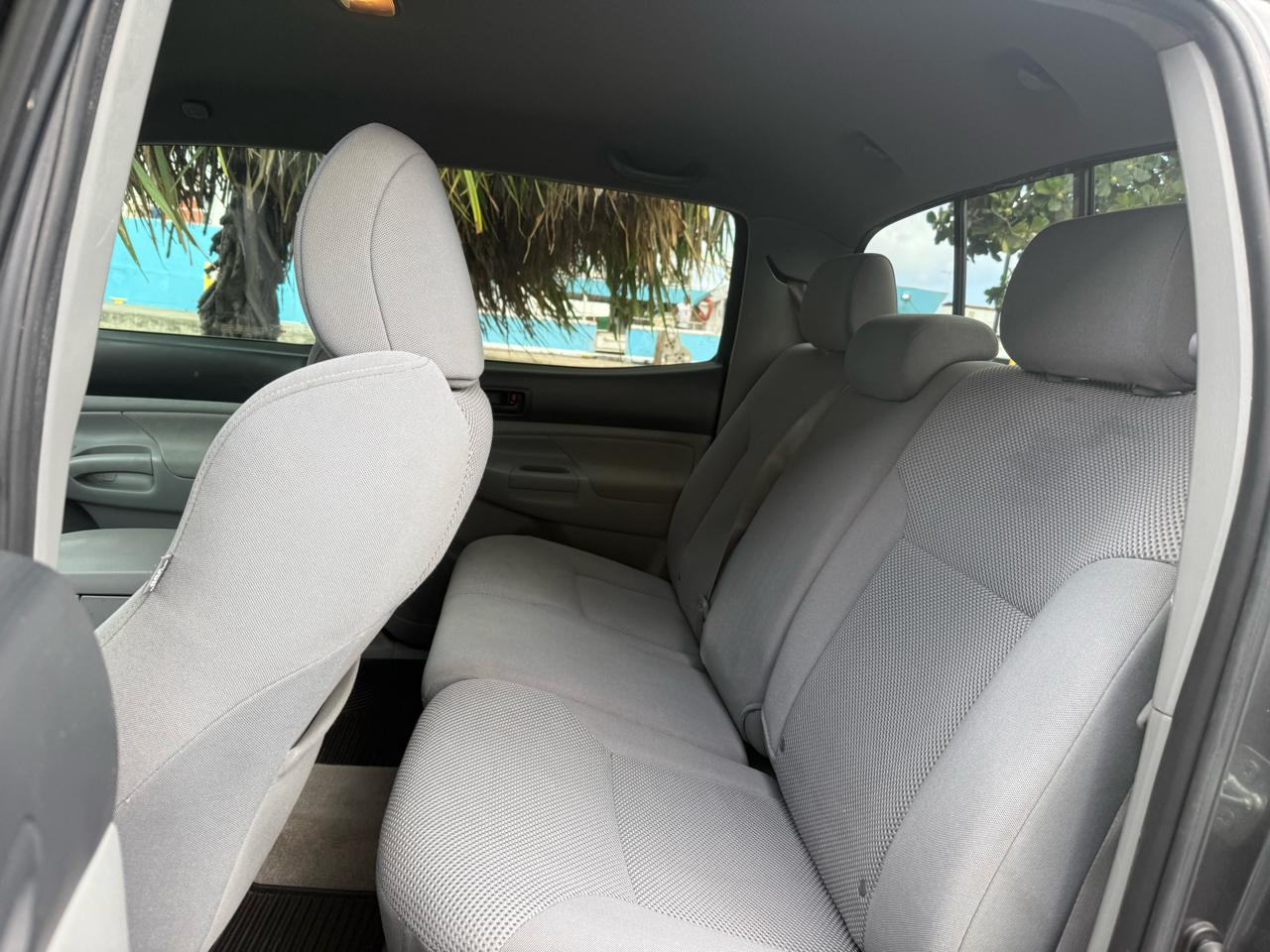 Toyota Tacoma PreRunner Double Cab V6 Auto 2WD 2009