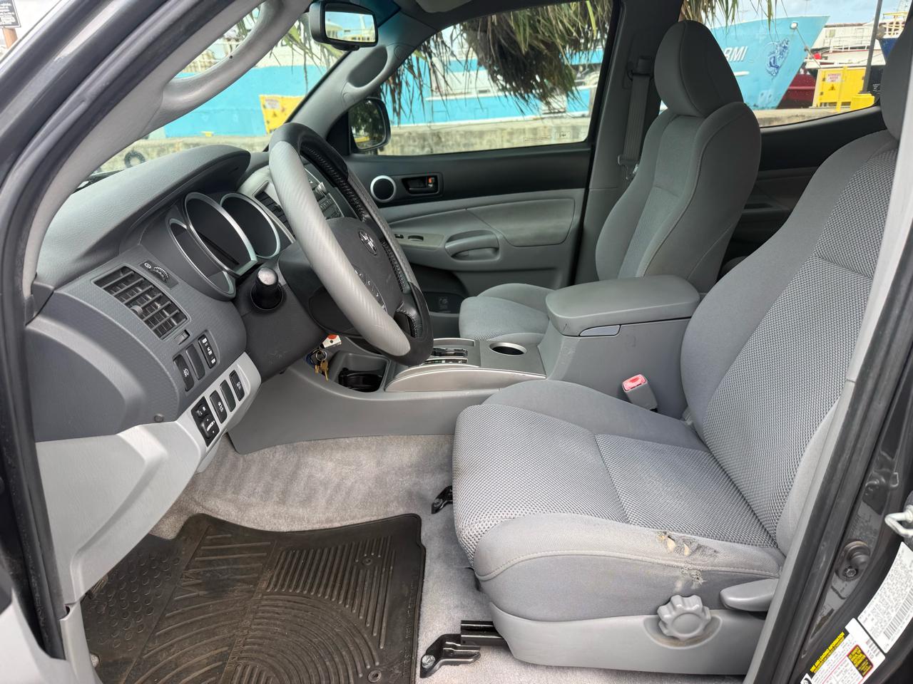 Toyota Tacoma PreRunner Double Cab V6 Auto 2WD 2009