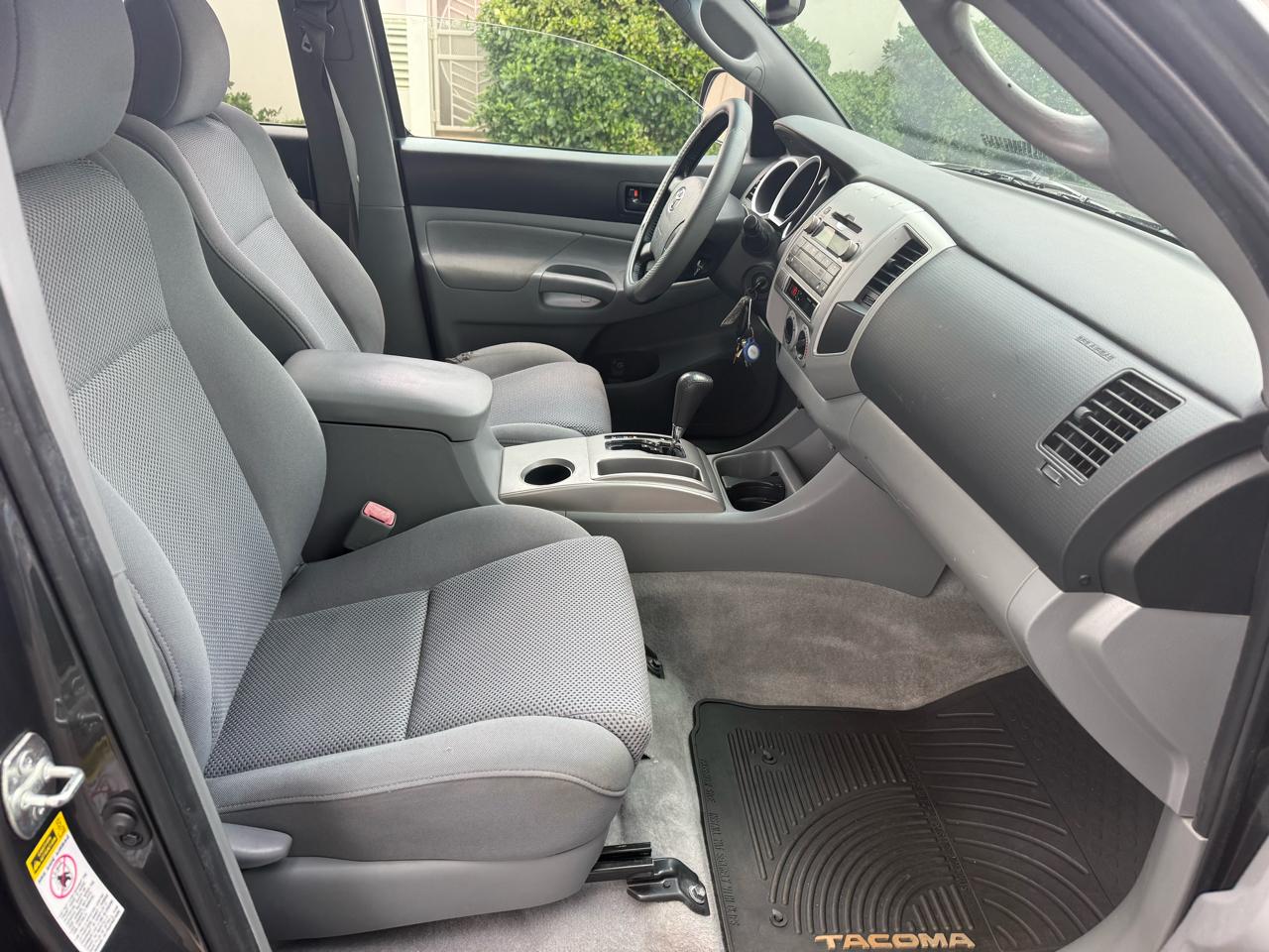 Toyota Tacoma PreRunner Double Cab V6 Auto 2WD 2009