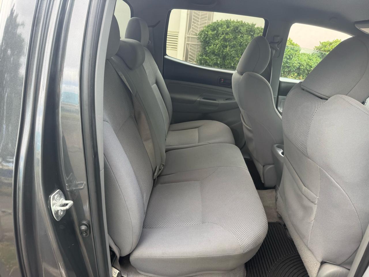 Toyota Tacoma PreRunner Double Cab V6 Auto 2WD 2009