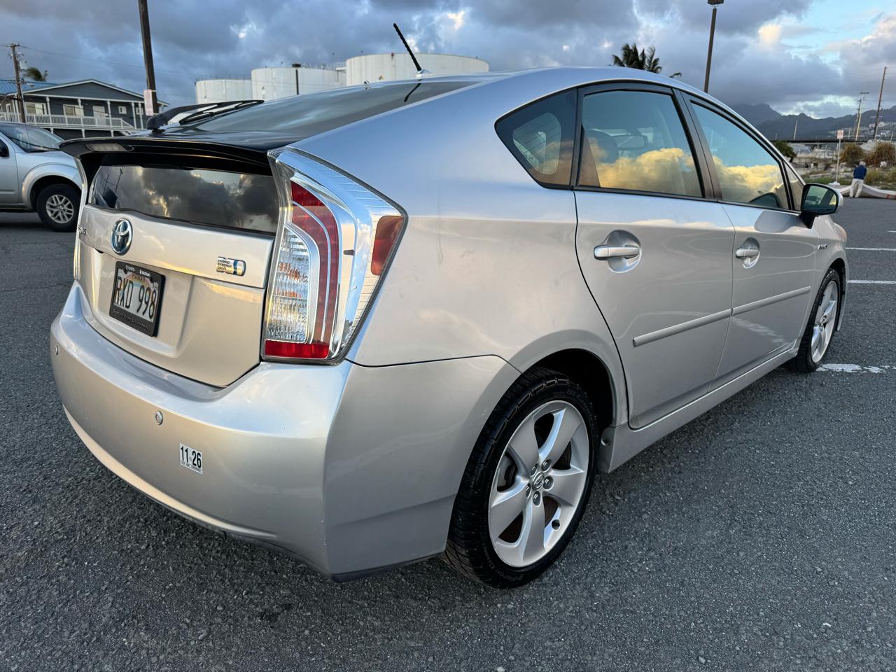 Toyota Prius Prius V 2012