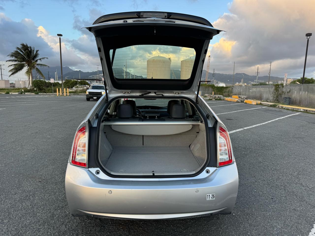Toyota Prius Prius V 2012