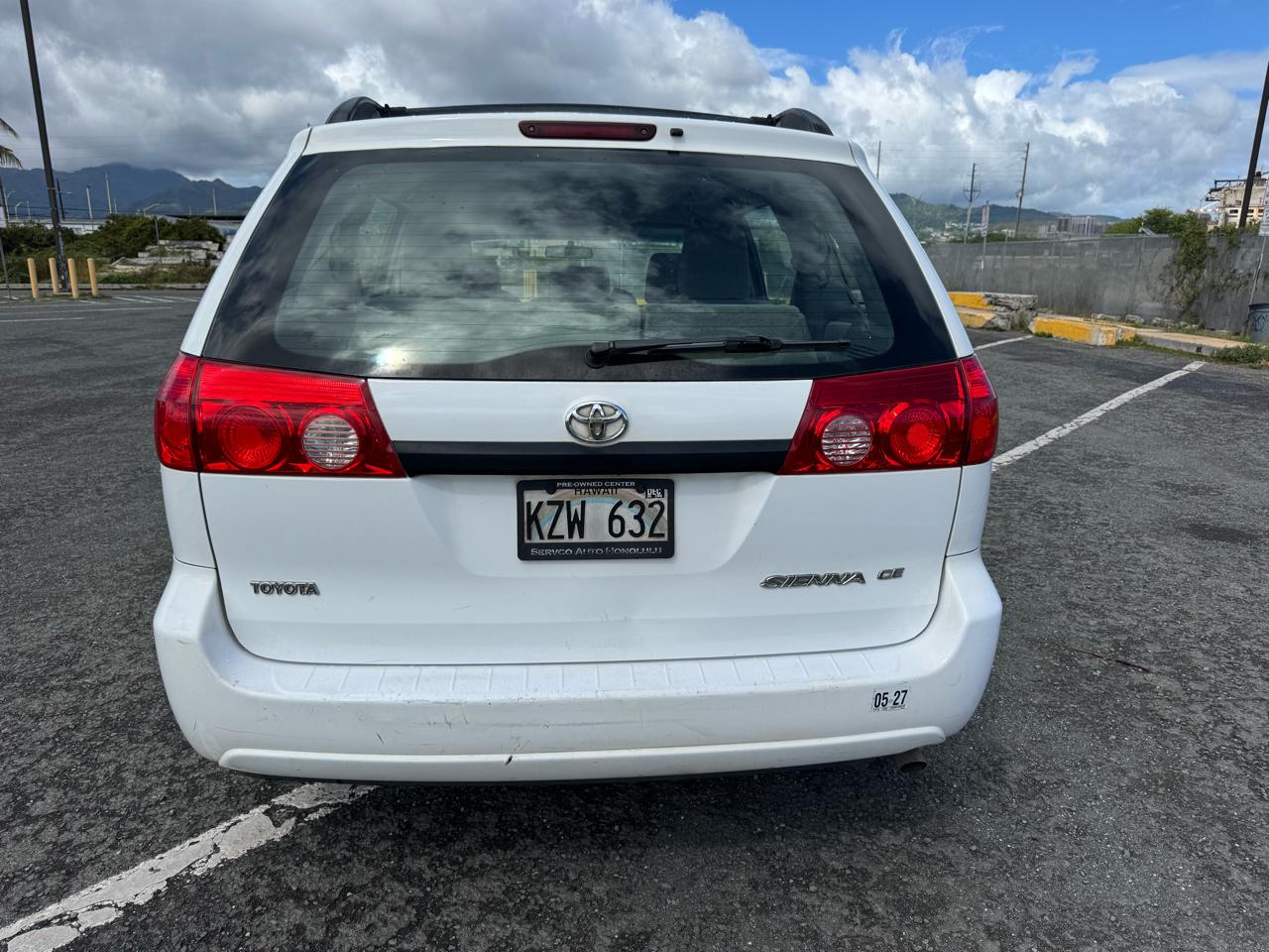 Toyota Sienna CE FWD 7 Passenger 2010