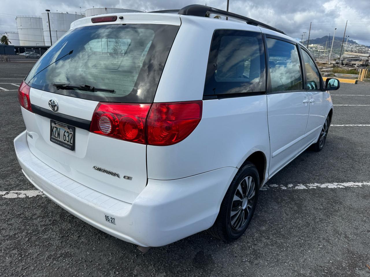 Toyota Sienna CE FWD 7 Passenger 2010