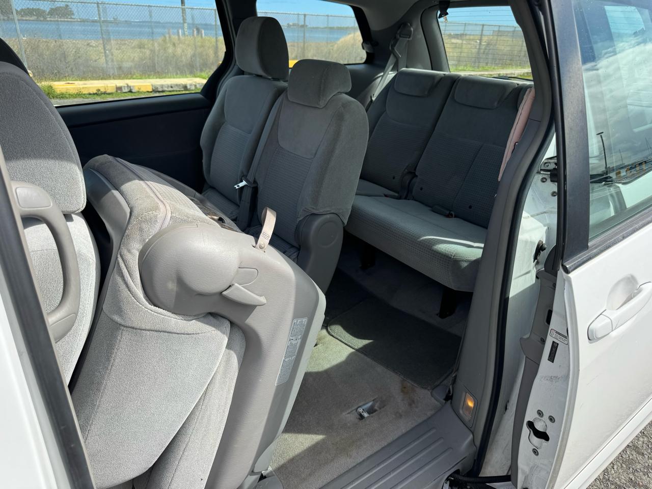 Toyota Sienna CE FWD 7 Passenger 2010