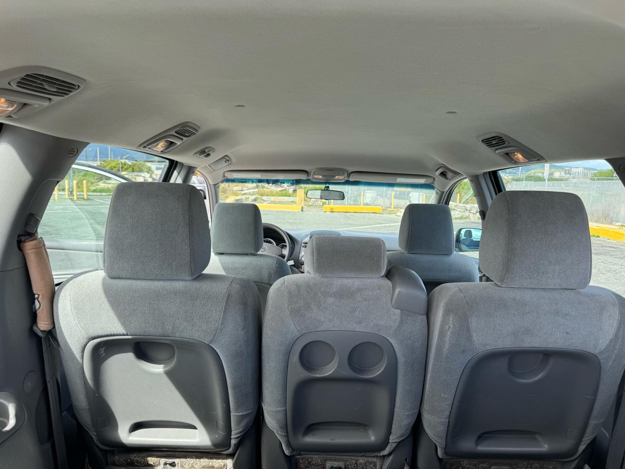 Toyota Sienna CE FWD 7 Passenger 2010