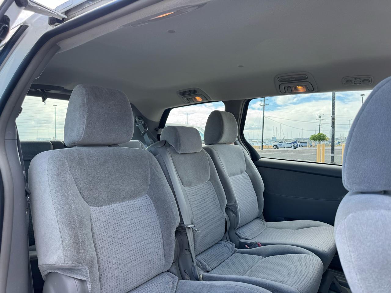Toyota Sienna CE FWD 7 Passenger 2010