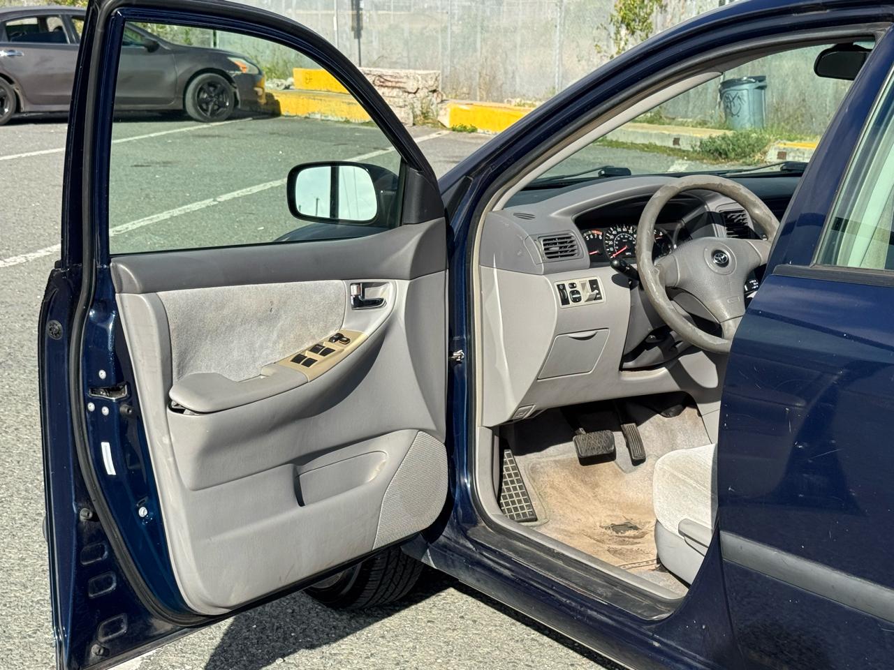 Toyota Corolla CE 2006