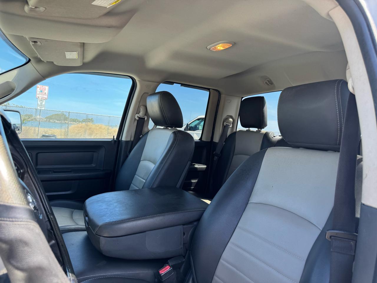 RAM 1500 Tradesman Quad Cab 4WD 2012