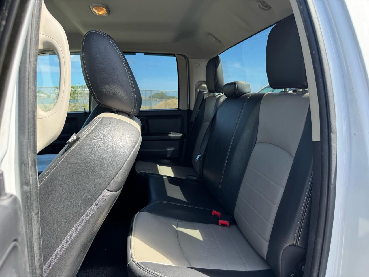 RAM 1500 Tradesman Quad Cab 4WD 2012