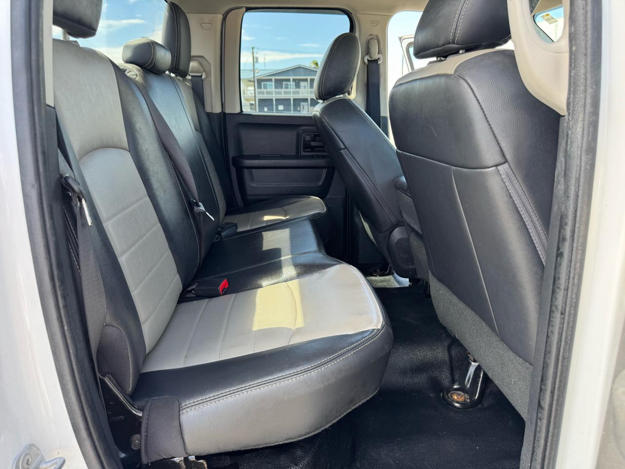 RAM 1500 Tradesman Quad Cab 4WD 2012