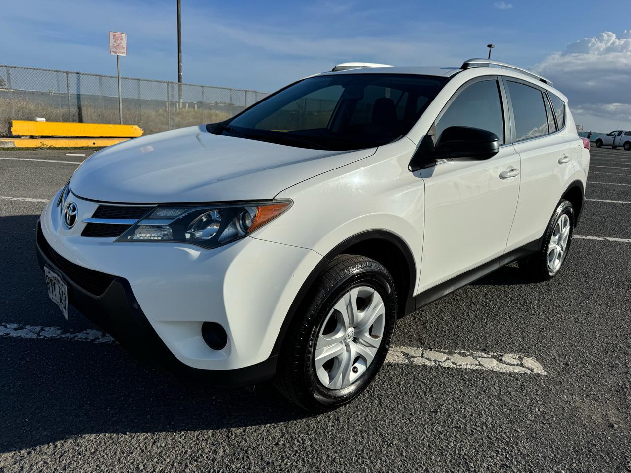 Toyota RAV4 LE FWD 2013
