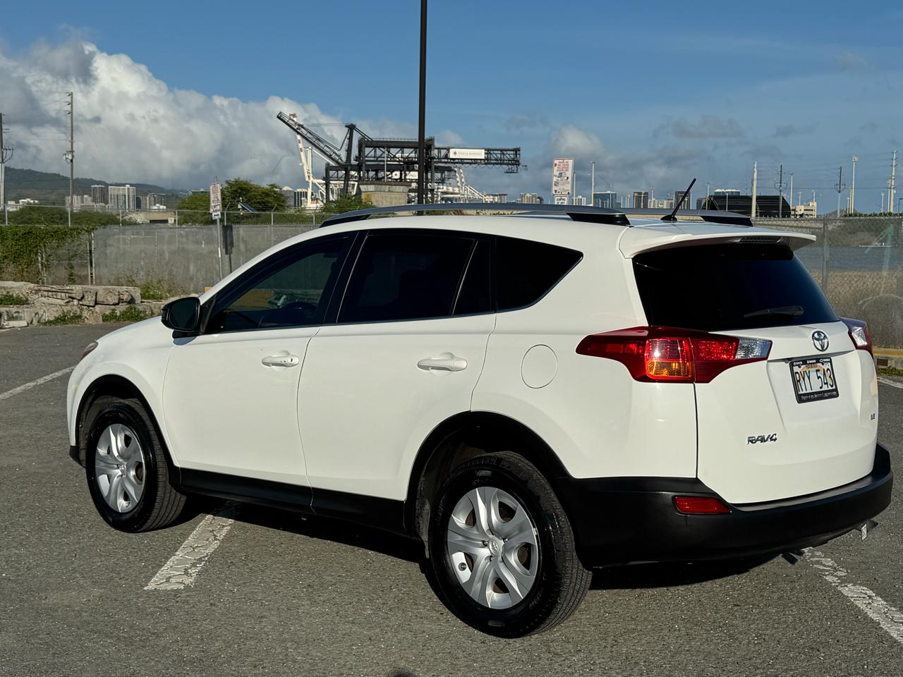 Toyota RAV4 LE FWD 2013