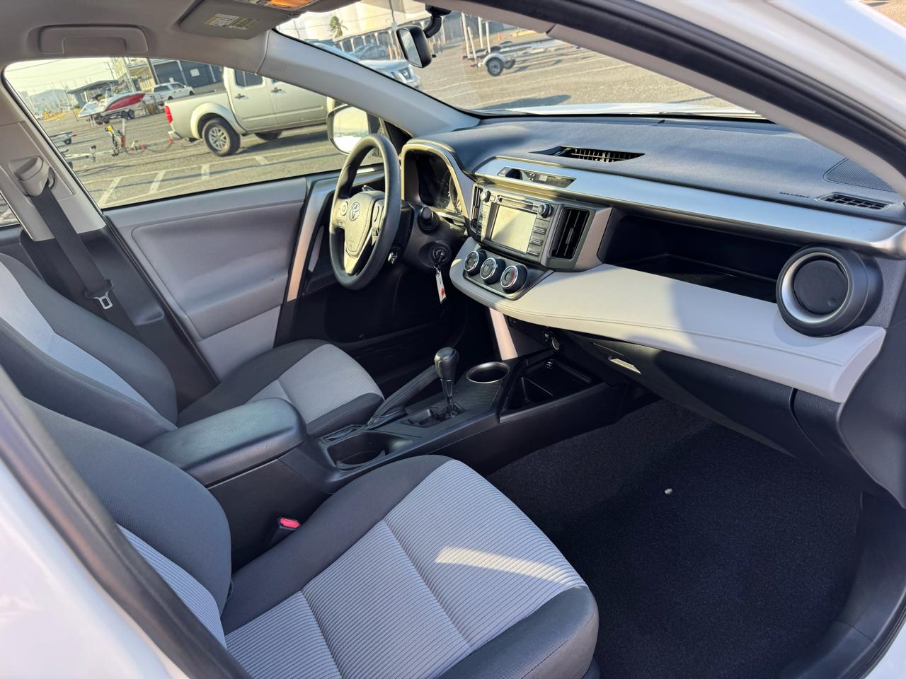 Toyota RAV4 LE FWD 2013