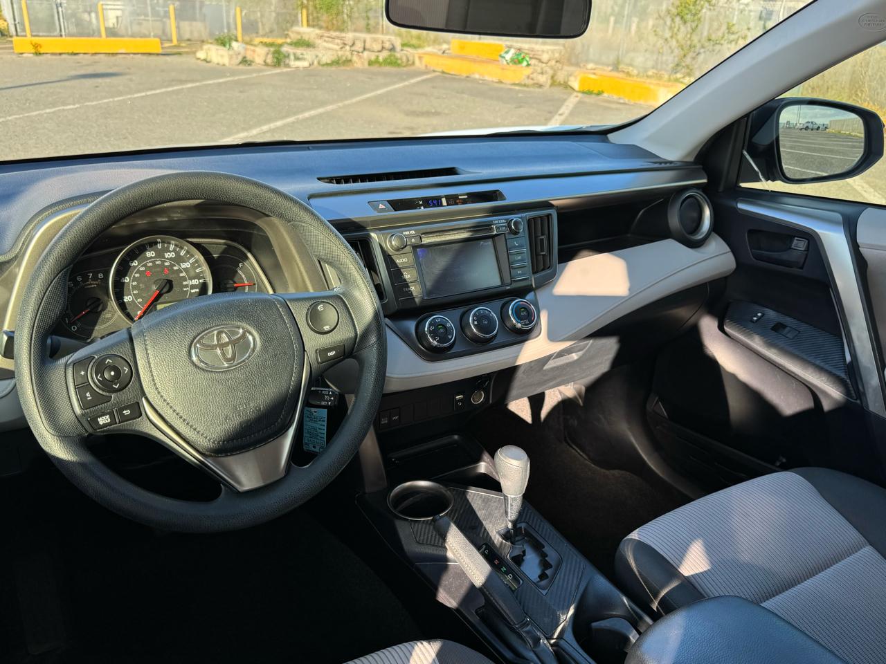 Toyota RAV4 LE FWD 2013