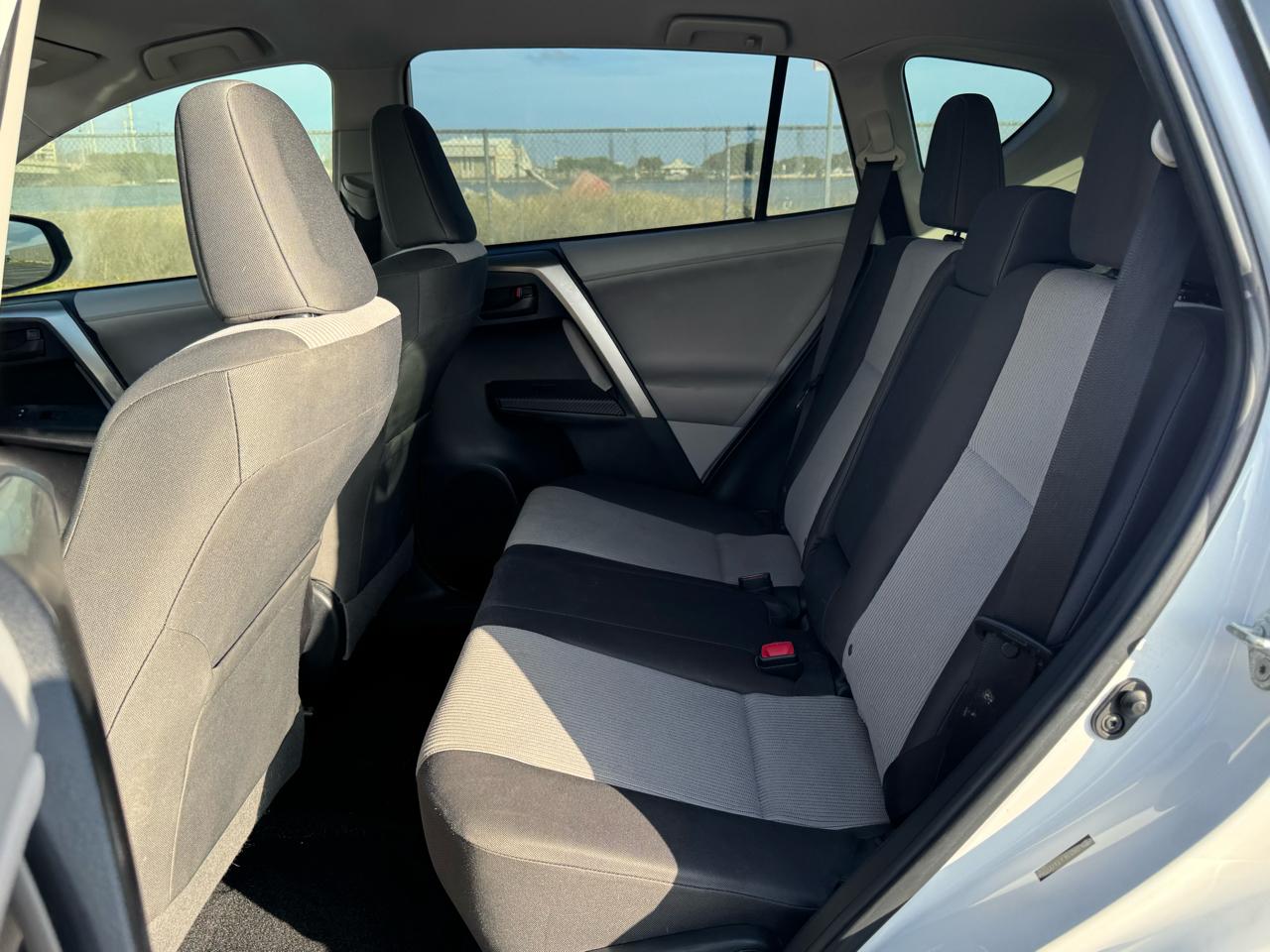Toyota RAV4 LE FWD 2013