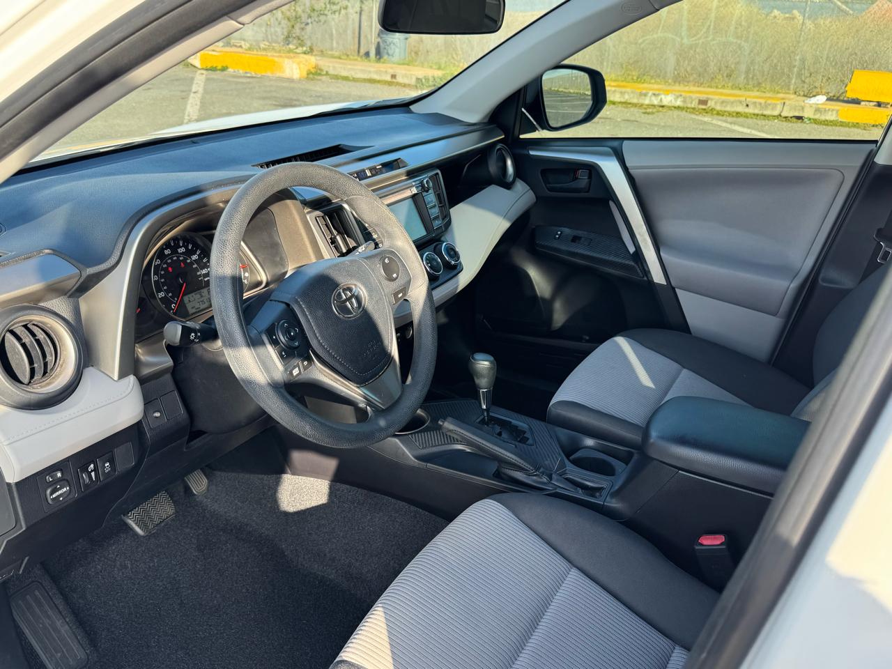 Toyota RAV4 LE FWD 2013