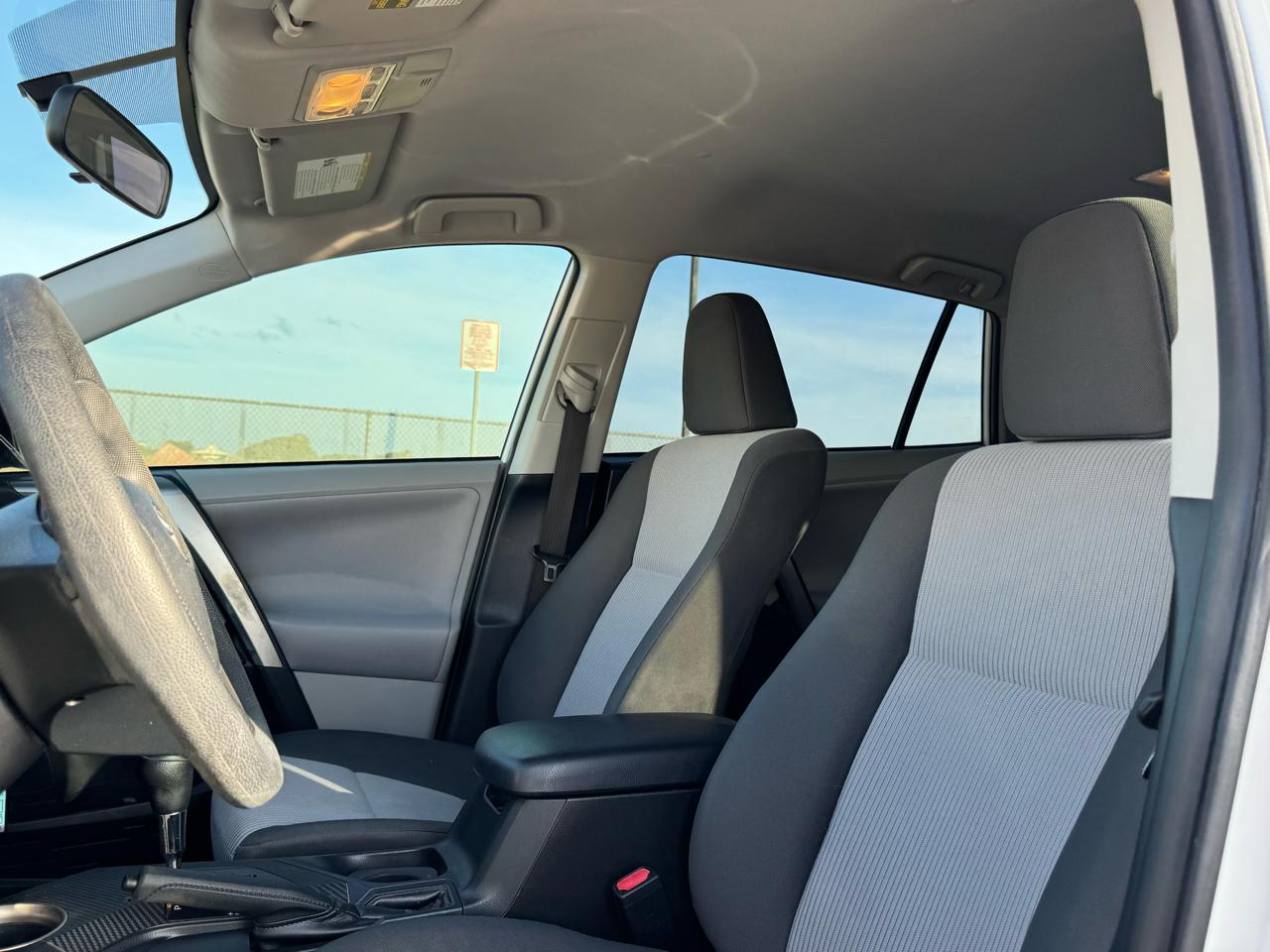 Toyota RAV4 LE FWD 2013