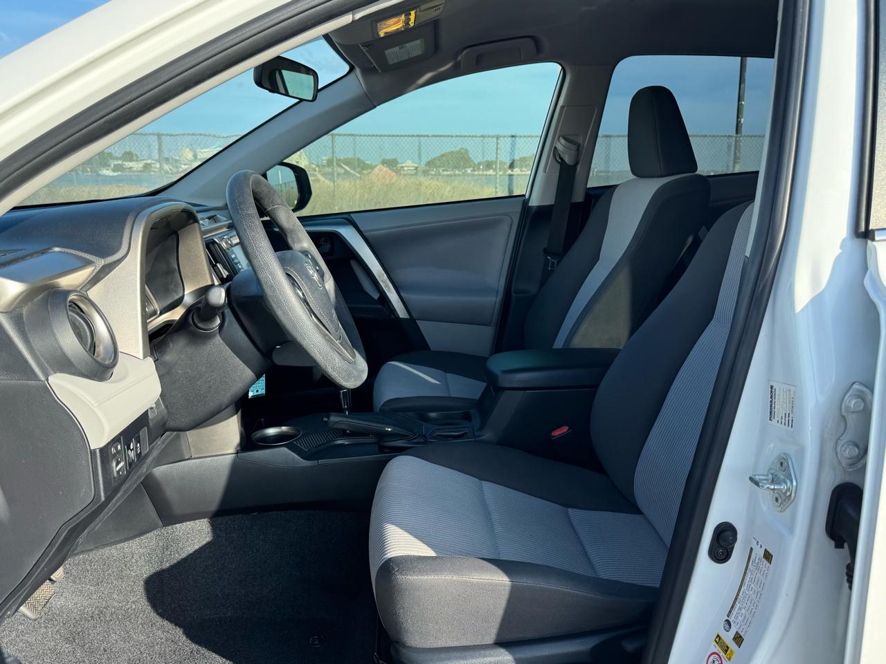 Toyota RAV4 LE FWD 2013
