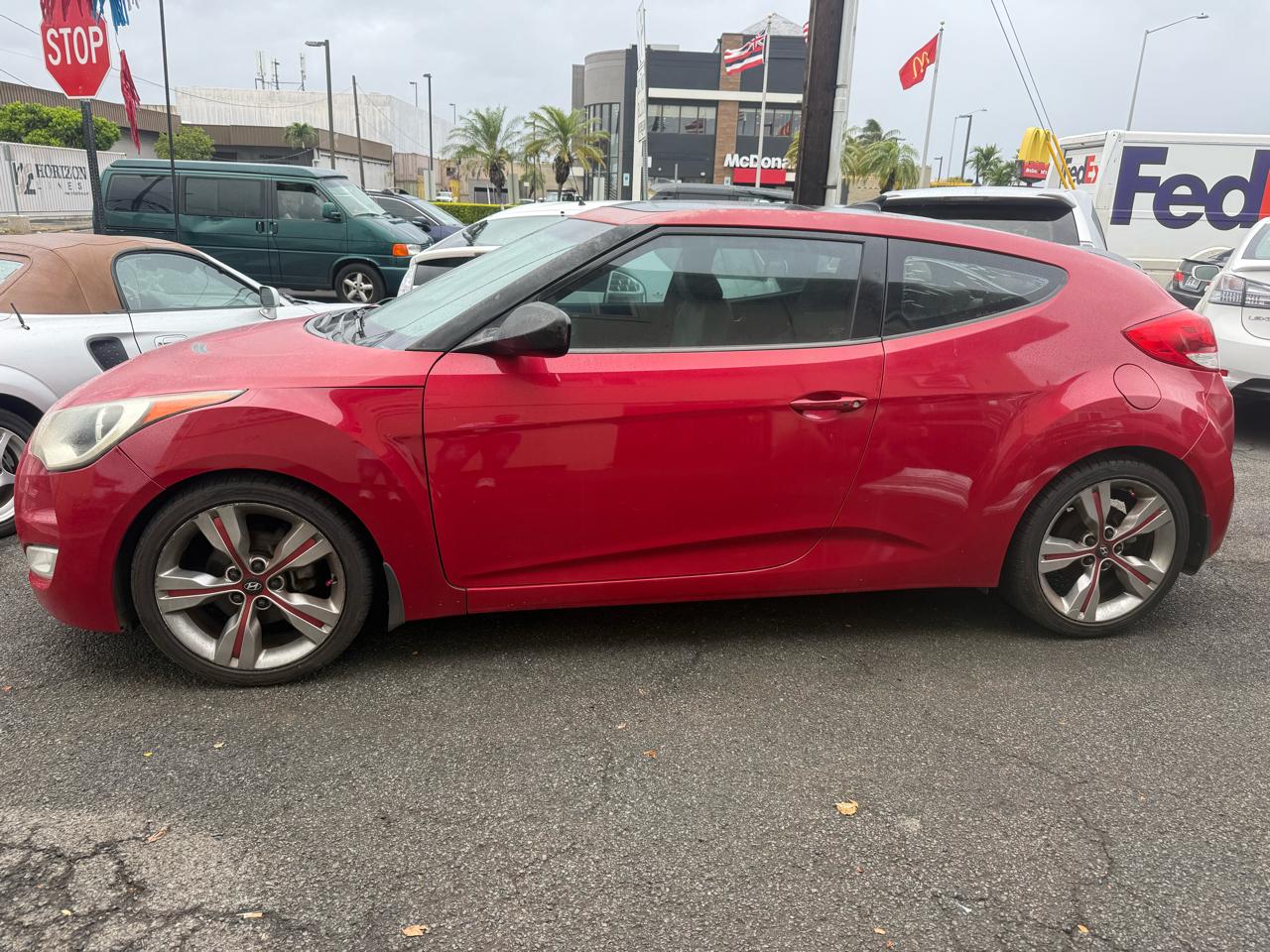 Hyundai Veloster Base 2012