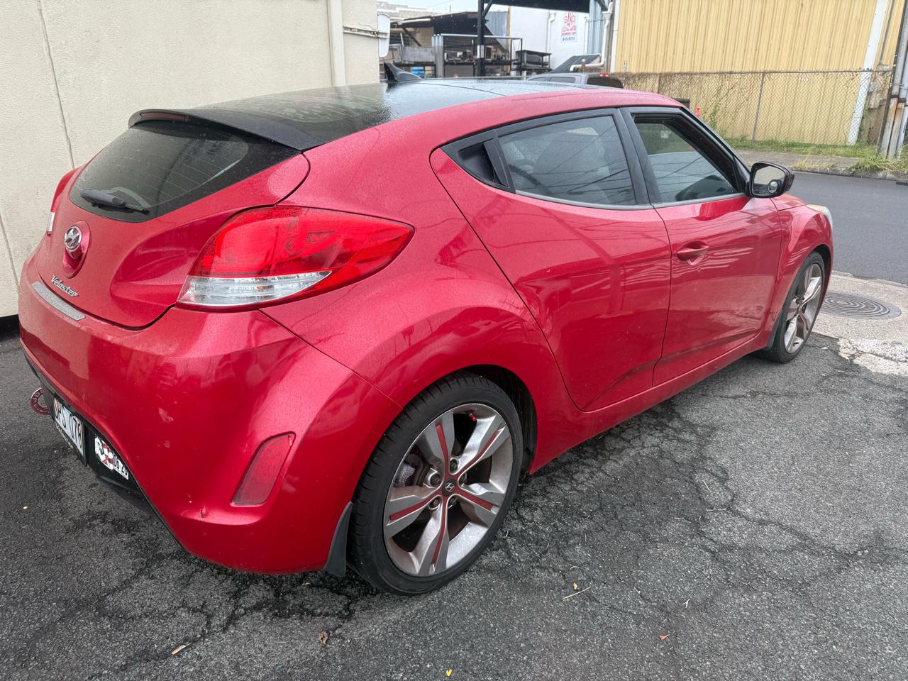 Hyundai Veloster Base 2012