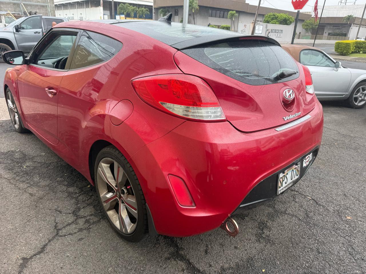 Hyundai Veloster Base 2012