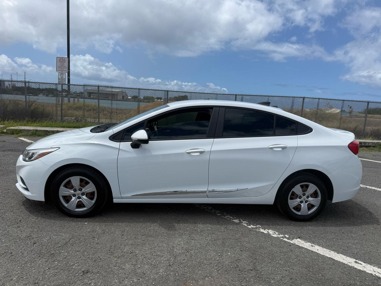 Chevrolet Cruze LS Auto 2018