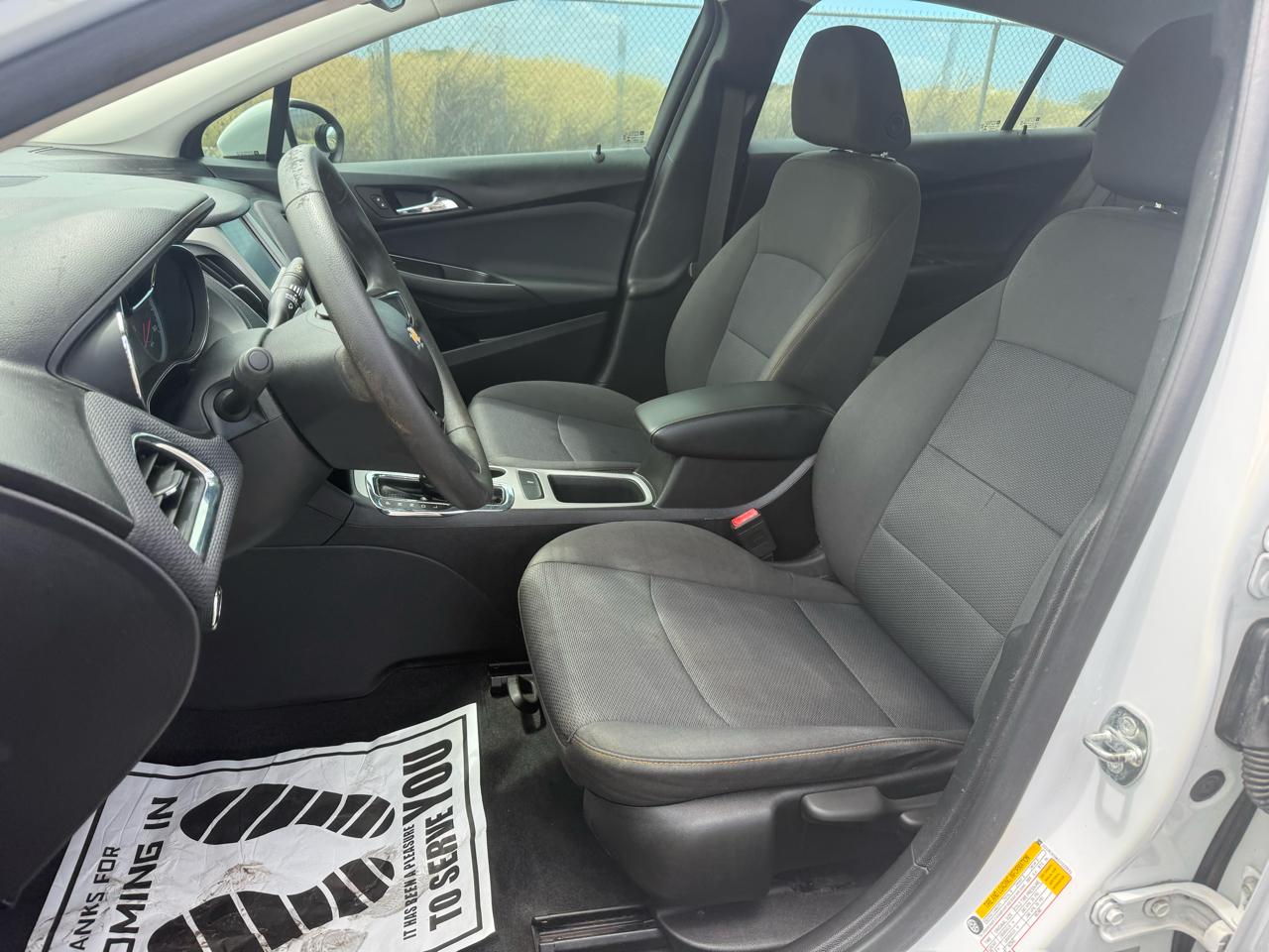Chevrolet Cruze LS Auto 2018