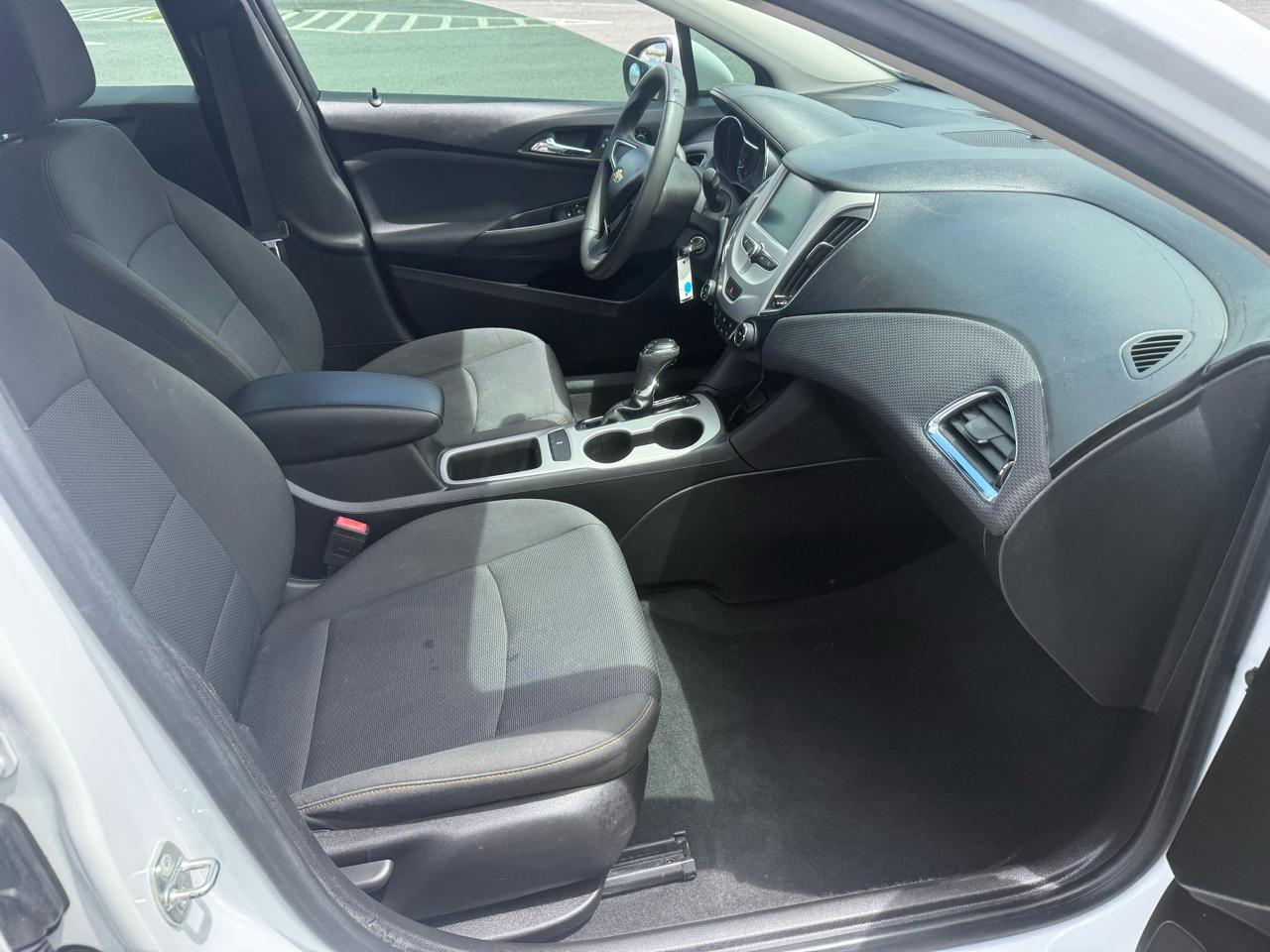 Chevrolet Cruze LS Auto 2018