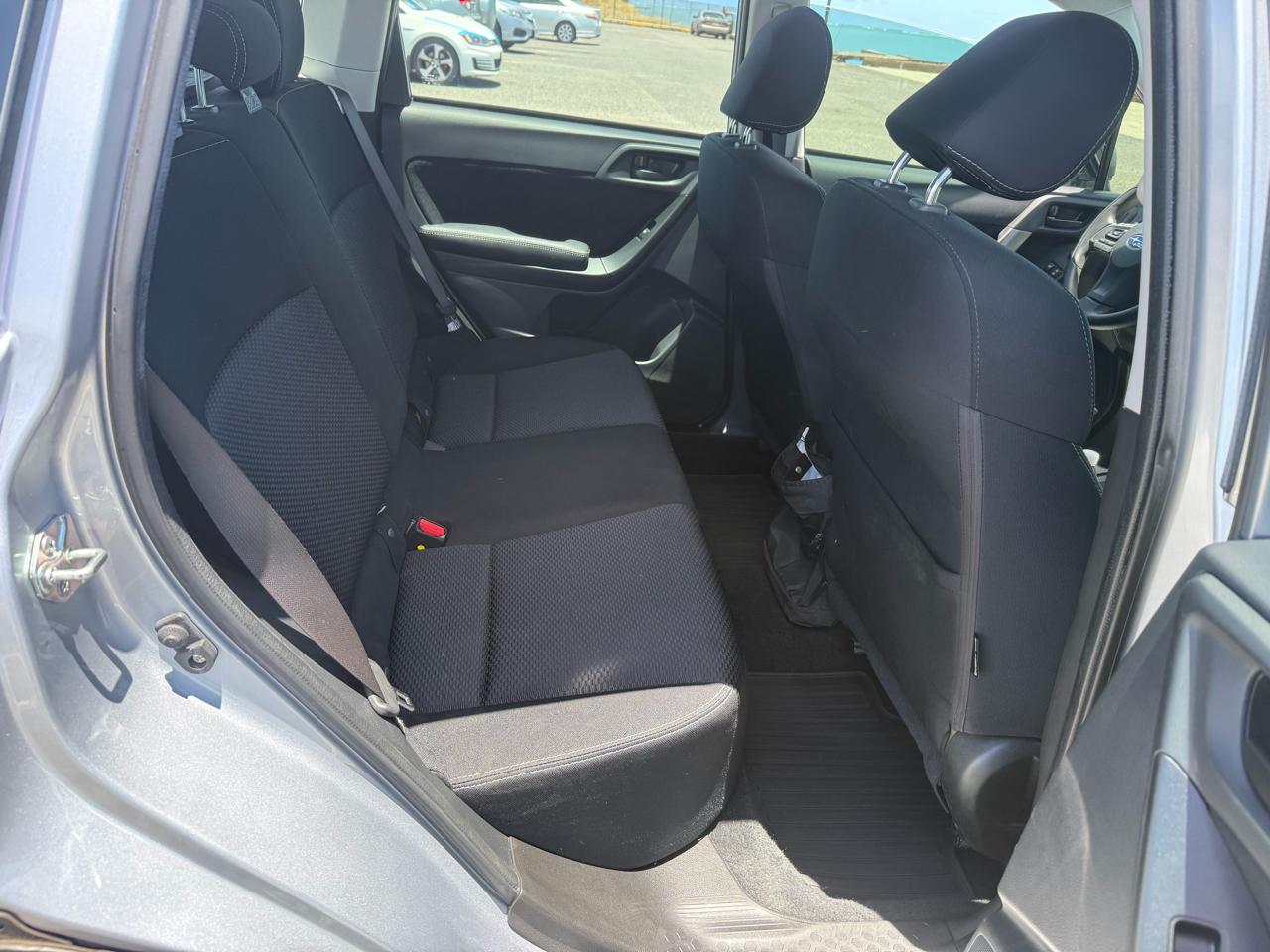 Subaru Forester 2.5i Premium PZEV CVT 2016