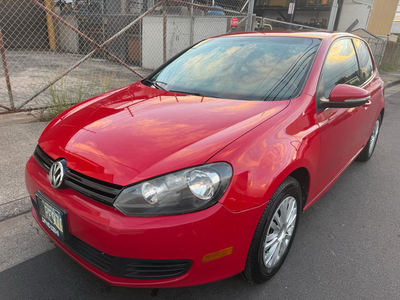 Volkswagen Golf 2.5L 2-Door PZEV 2011