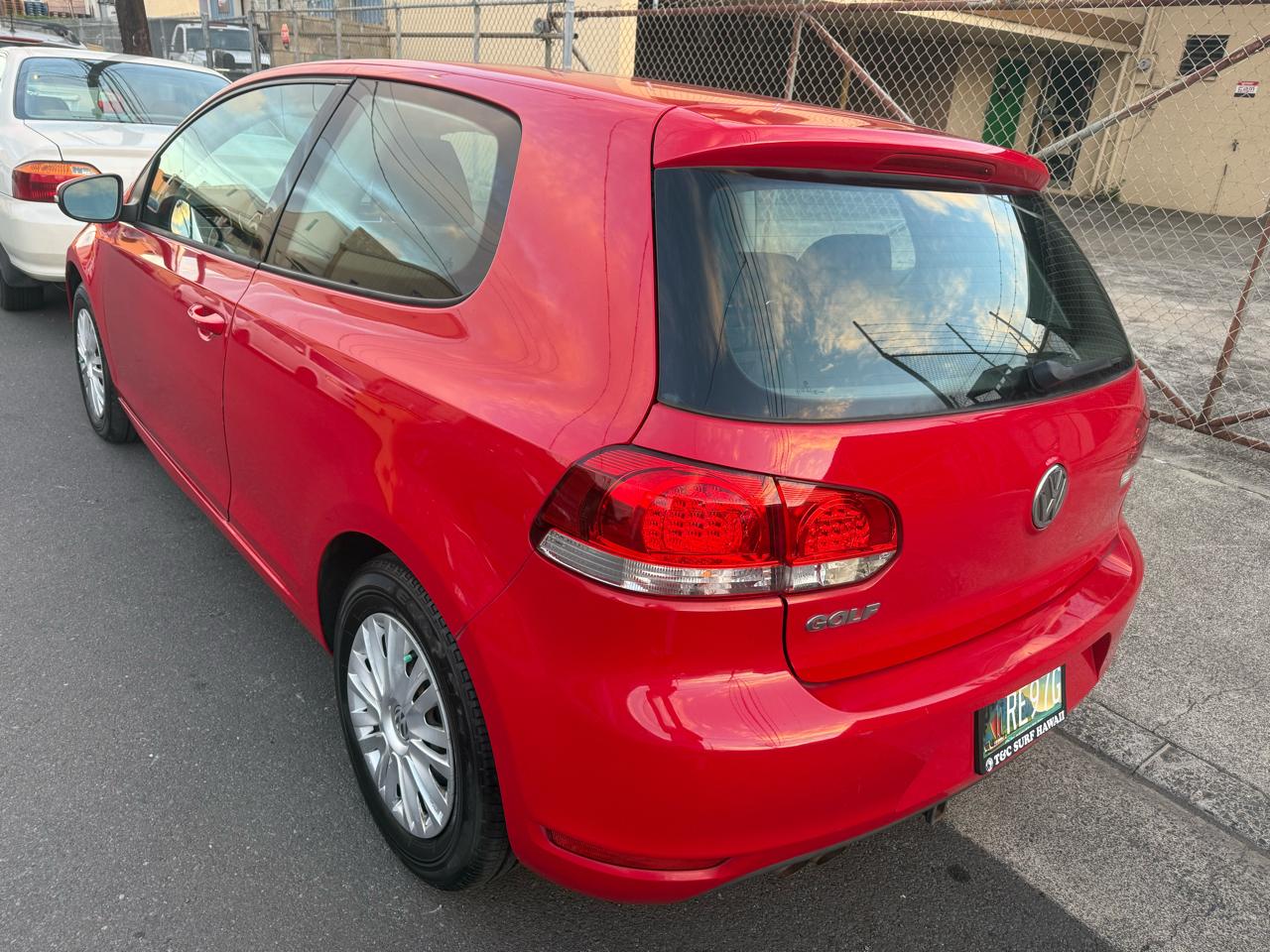 Volkswagen Golf 2.5L 2-Door PZEV 2011