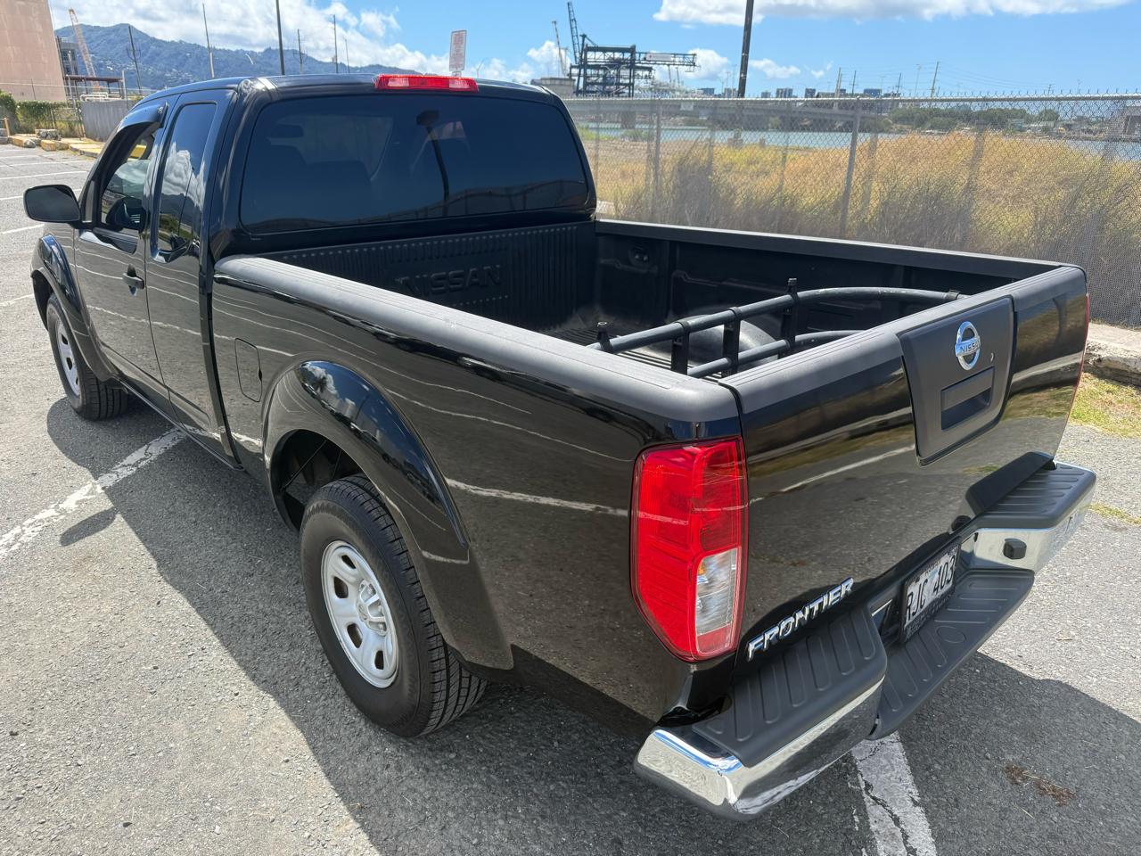 Nissan Frontier 2WD King Cab I4 Manual XE 2010