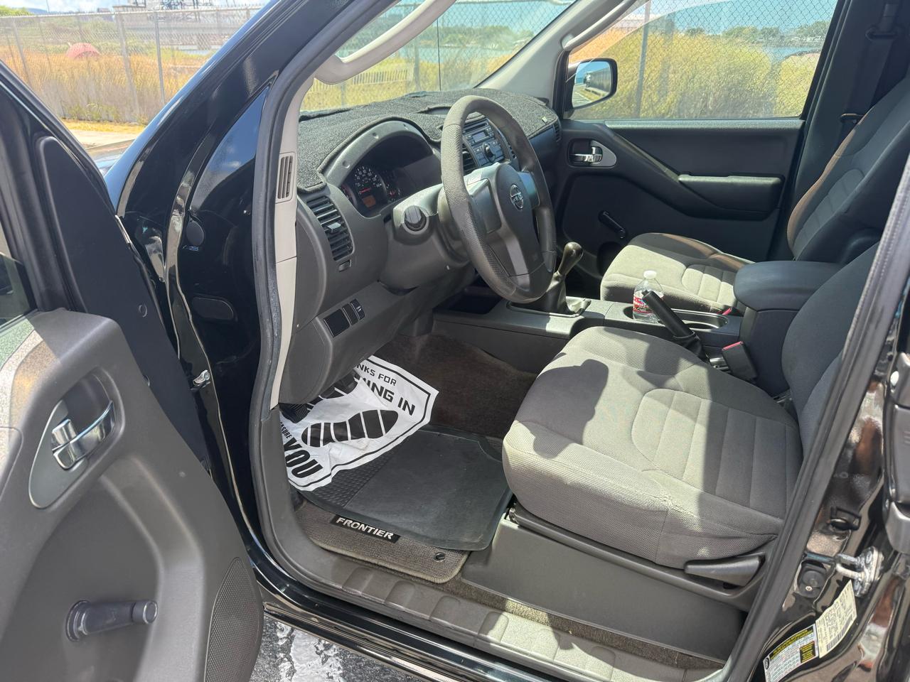 Nissan Frontier 2WD King Cab I4 Manual XE 2010