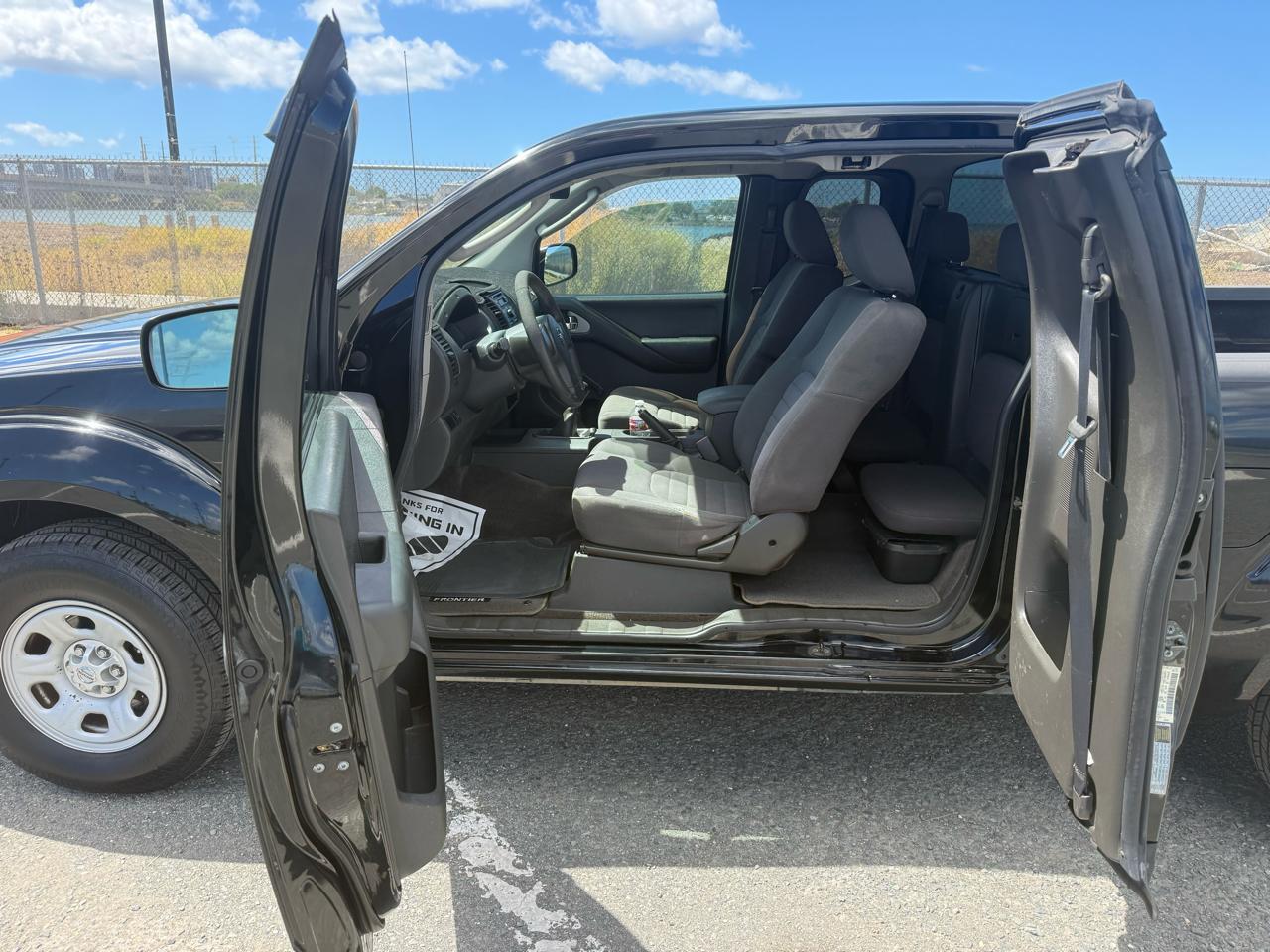 Nissan Frontier 2WD King Cab I4 Manual XE 2010