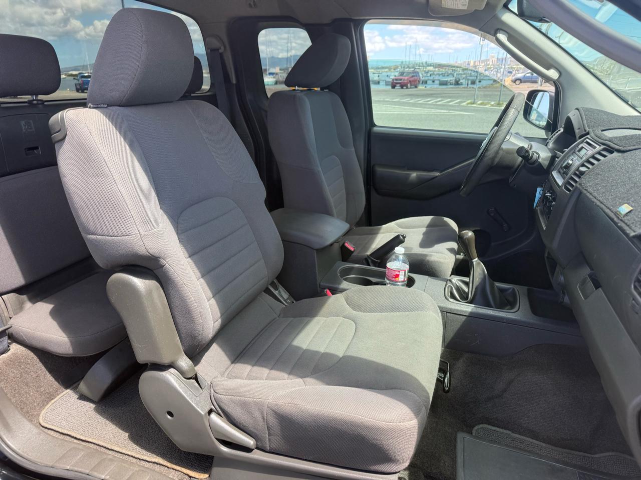 Nissan Frontier 2WD King Cab I4 Manual XE 2010